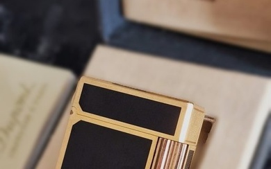 S.T. Dupont - Pocket lighter - Gold-plated, Lacquer from China