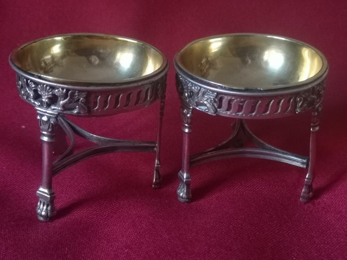 Salt cellar (2) - Silver - Not hallmarked, tested for silver - Probably Florence - Italy - 19th century