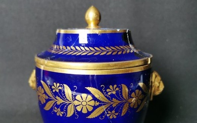 Sevres - Sugar bowl - Sèvres Sugar bowl and lid gilded in cobalt blue from the period of Louis Phillipe (1830-1848) H14