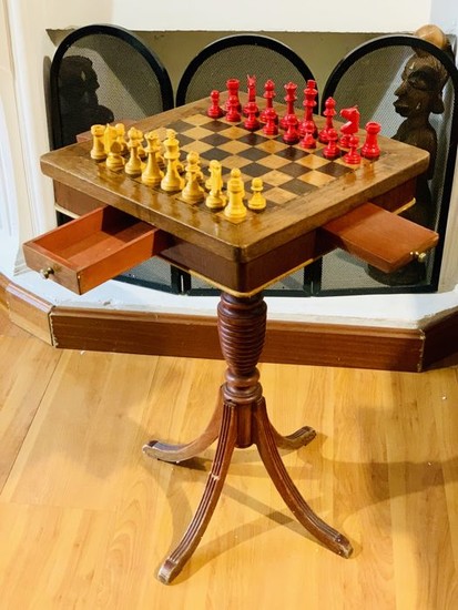 Spanish Chess Board; Red and Gualda - Wood- Mahogany