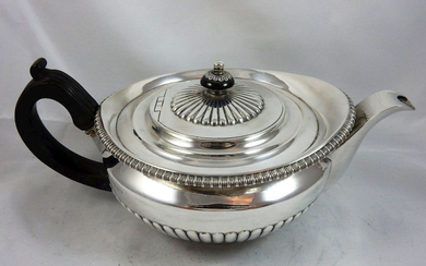 Teapot, George III period- .925 silver - William Eaton, London - England - 1816