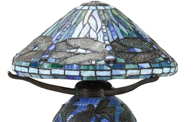 Tiffany Style Stained Glass Dragon Fly Lamp Shade