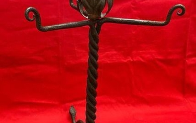 Twisting snake head legs - Iron (cast/wrought) - Second half 19th century
