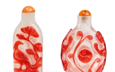 Two Chinese red overlay snowstorm glass snuff bottles Qing dynasty, 19th century...