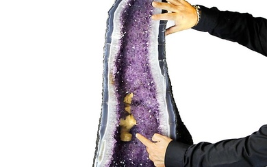 Very Rare Calcite Germination in Big Amethyst Cathedral - Height: 88 cm - Width: 32 cm- 68 kg