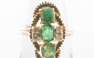Vintage 14K Yellow Gold Emerald & Diamond Ring