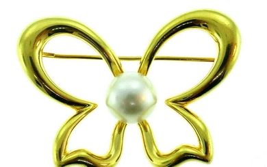 Vintage Mikimoto 18k Yellow Gold Pearl Butterfly Pin