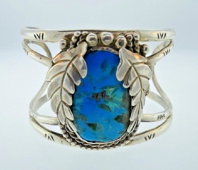 AMERICAN INDIAN Sterling Silver & Turquoise Bangle