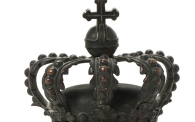 A patinated bronze royal Danish crown. Weight 1208 g. H. 15.5 cm W. 16 cm.