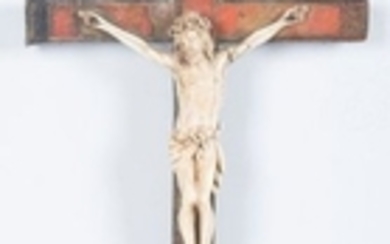 Crucifix. Christ sculpted in ivory with a wooden c…