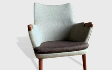Hans Wegner AP20 Lounge Chair