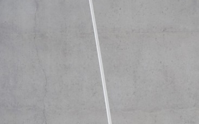 Lampadaire Sampei 230 par Enzo Calabrese, édition Davide Groppi, en fibre de verre et métal peint blanc mat à fût rétractable