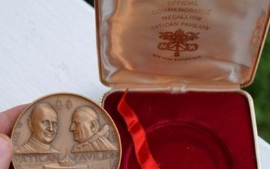Old Vatican Collector Medallion "Pope Paul VI & John