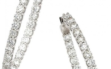 55022: Diamond, White Gold Earrings Stones: Full-cut d