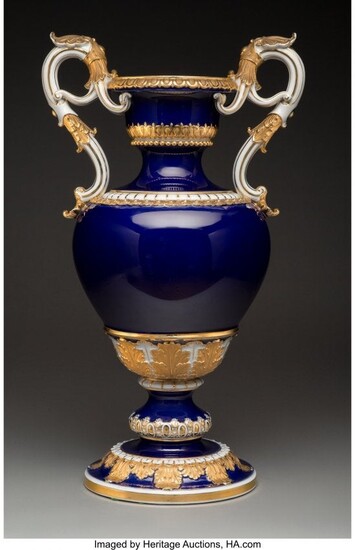 61122: A Meissen Partial Gilt Porcelain Urn, Germany, l