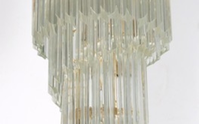A 1970'S ITALIAN VENINI GLASS SPIRAL CHANDELIER WITH CASCADING GLASS PENDANTS, APPROX 98CM H