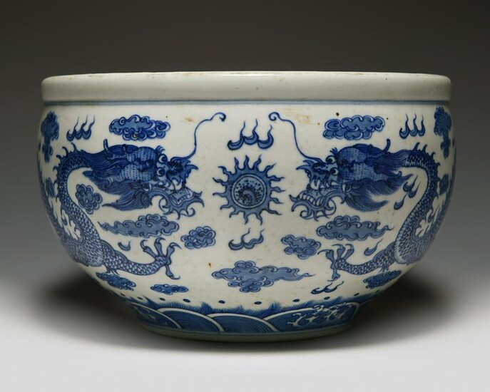 A CHINESE BLUE AND WHITE POT, CHINA, 19TH-20TH CENTURY
