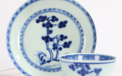 A CHINESE PORCELAIN NANKING CARGO BOWL AND SAUCER.