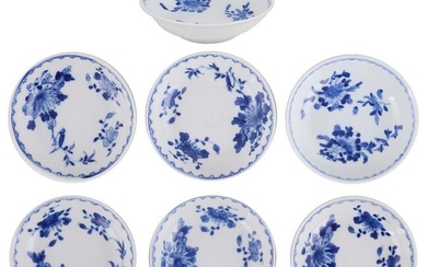 A GROUP OF SEVEN CHINESE BLUE AND WHITE DISHES,...