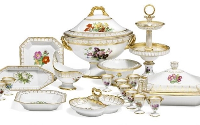 SOLD. A German KPM porcelain dinner set. Berlin circa 1835. (96) – Bruun Rasmussen Auctioneers of Fine Art