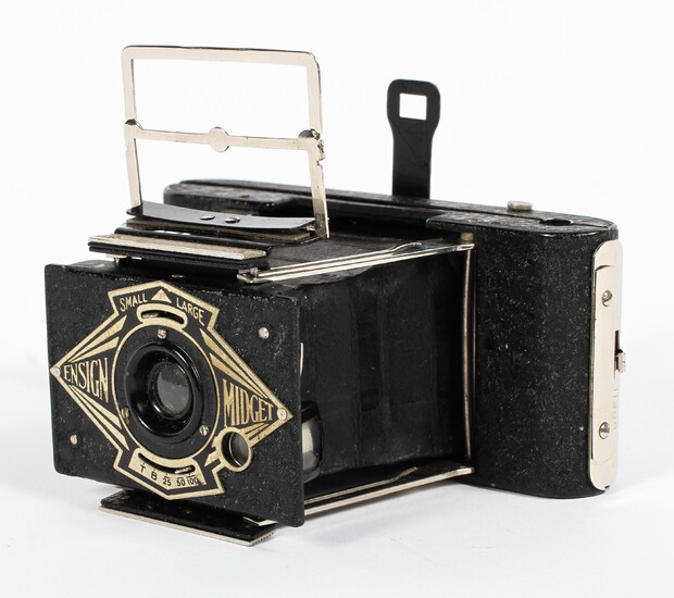 A Houghton Butcher Ensign Midget film camera, circa 1930