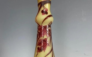 A LARGE GALLE CAMEO GLASS VASE CIRCA 1900
