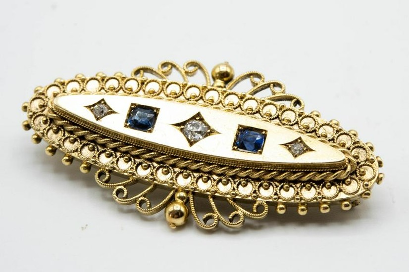 A VICTORIAN SAPPHIRE AND DIAMOND SWEETHEART BROOCH, the