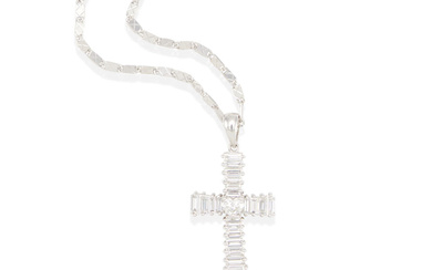 A WHITE GOLD AND DIAMOND PENDANT NECKLACE