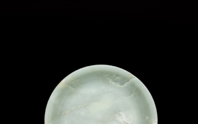 A large pale celadon jade dish, Qing dynasty, 18th century | 清十八世紀 青白玉大盤