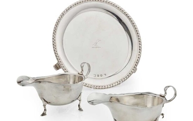 A pair of early 20th century sauce boats