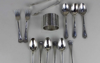 A set of six George V silver teaspoons and tongs