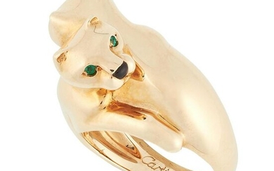 AN EMERALD AND ONYX PANTHERE RING, CARTIER in 18ct