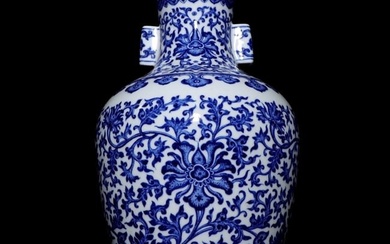 An exquisite blue and white lotus pattern vase