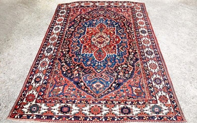 Bakhtiar carpet, around 1930