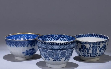 Blue & White Porcelain Chinese Style Teacups ca. 1800