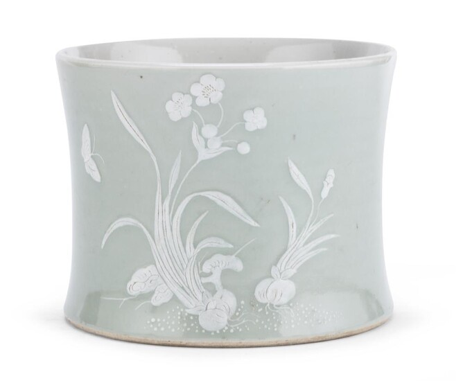 CELADON PORCELAIN BRUSH HOLDER CHINA LATE 19th EARLY 20TH CENTURY
