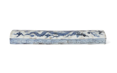 CHINESE BLUE AND WHITE DRAGON WRIST REST