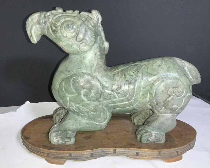 CHINESE JADE CARVED SCULPTURE of Mythical Creature
