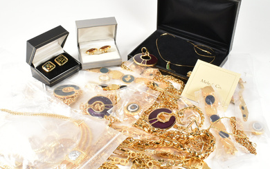 COLLECTION OF GOLD TONE COSTUME JEWELLERY