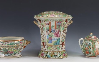 Chinese Famille Rose Porcelain Wares