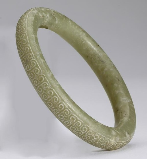 Chinese carved jade bangle bracelet