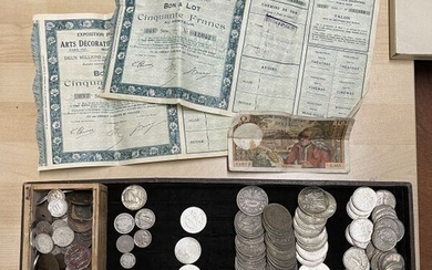 Ensemble de pièces en argent : - 61 pièces de 5 francs fin XIXe début...