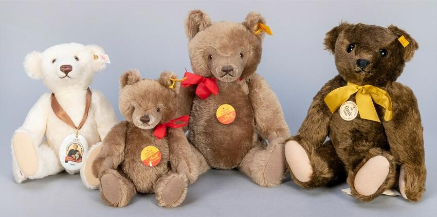 Group of 4 Steiff Teddy Bears. Including Original Teddy