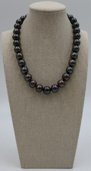 JEWELRY. 14kt Gold and Tahitian Pearl Necklace.
