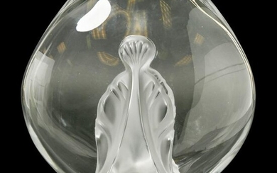 Lalique 'Ombelles' Vase.