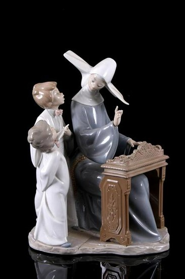 Lladro porcelain sculpture no. 4973, Choir Lesson
