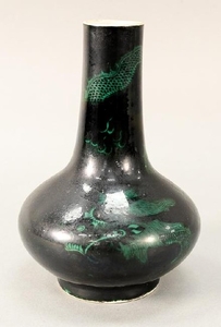 Mirror black and green dragon globular vase, China