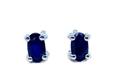 Oval Sapphire In 925 Sterling Silver Earring