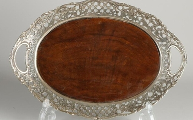 Oval tray with silver openwork edge, 833/000, with