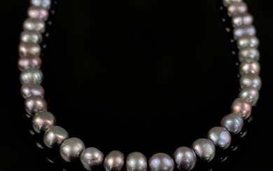 Peacock pearl necklace, freshwater pearls, diameter of the pearls each approx. 9mm, large modern lo